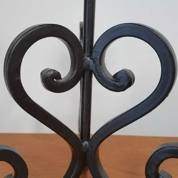 Black Pillar Candle Holder - Picture 5 of 6